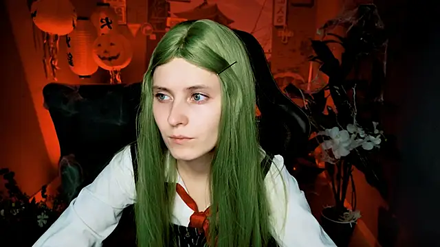 Snapshot of LolaAsmus chatting on 30, 10, 2025 LolaAsmus online show from 30, 10, 2025