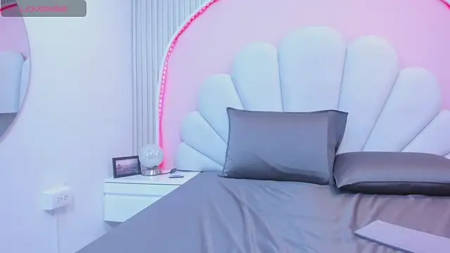 Snapshot of Meli_castillo chatting on 23, 2, 2025 Meli castillo online show from 23, 2, 2025