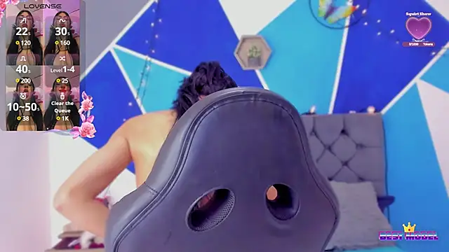 Snapshot of shayla_hofman chatting on 7, 12, 2024 shayla hofman online show from 7, 12, 2024