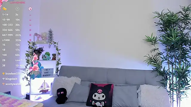 natty romanof 18 online show from 10, 3, 2025