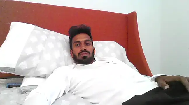 skinny  boy   online show from 25, 2, 2025