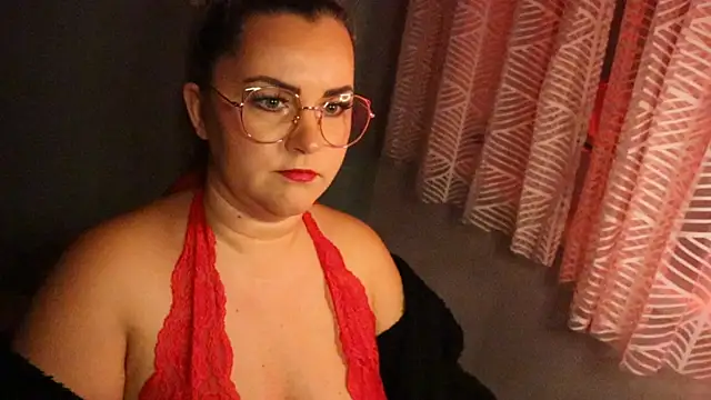 queenpeachi online show from 6, 12, 2024