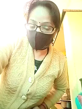 Snapshot of heenage chatting on 12, 12, 2024 heenage online show from 12, 12, 2024