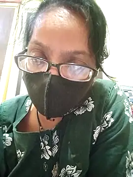 Snapshot of heenage chatting on 18, 3, 2025 heenage online show from 18, 3, 2025