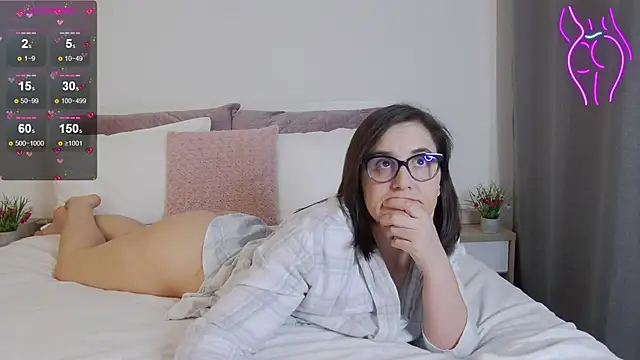 SophieeRain online show from 16, 2, 2025