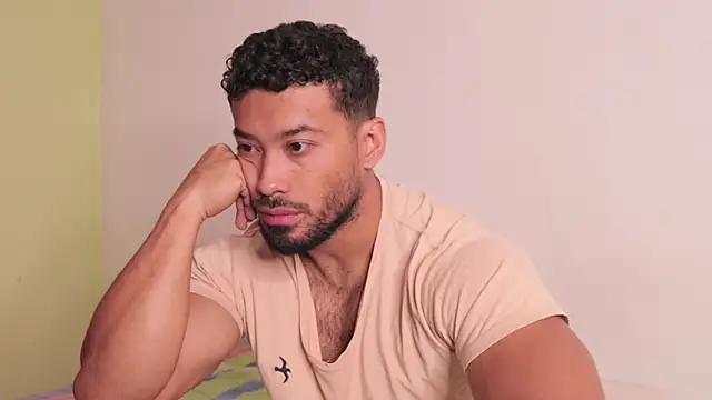 freddsexxx online show from 28, 10, 2025