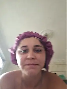 Snapshot of luuhcat09 chatting on 15, 3, 2025 luuhcat09 online show from 15, 3, 2025