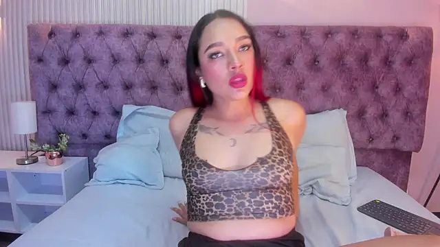 Snapshot of EMILYY_FOXY chatting on 11, 2, 2025 EMILYY FOXY online show from 11, 2, 2025