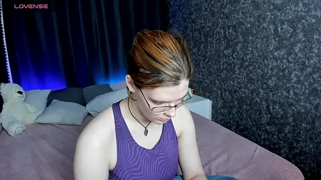 KIKI Krash online show from 9, 1, 2025