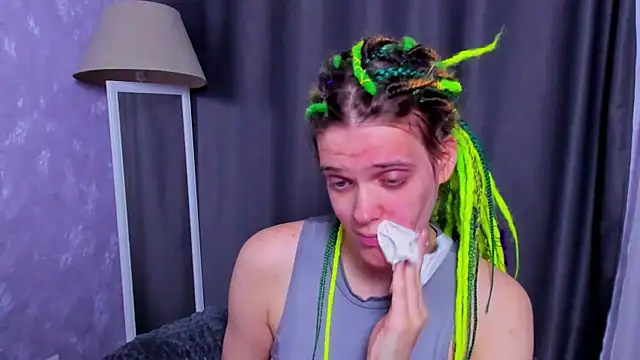 KIKI Krash online show from 23, 9, 2025