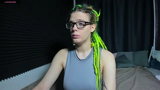 KIKI Krash online show from 25, 9, 2025