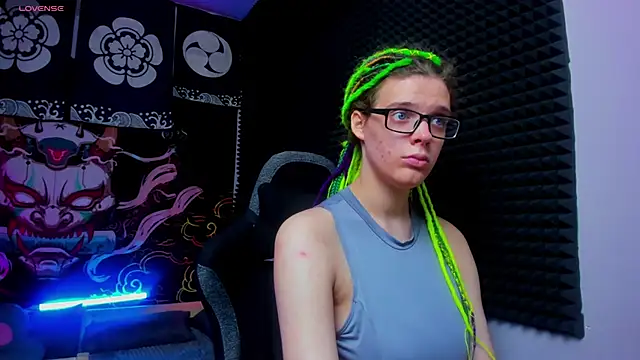 KIKI Krash online show from 26, 9, 2025