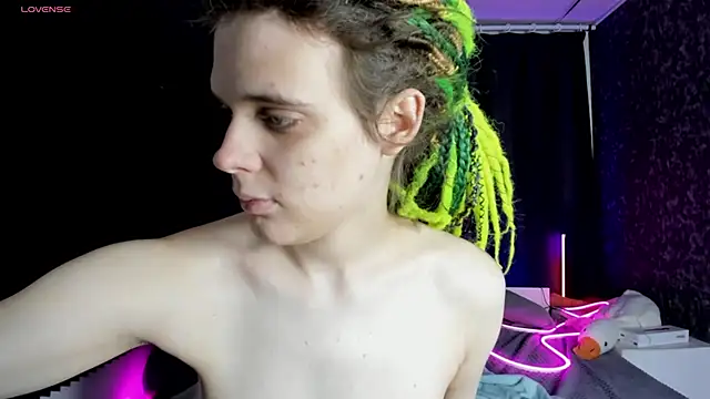 KIKI Krash online show from 22, 12, 2025