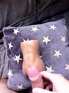 Snapshot of mattarm3122 chatting on 7, 10, 2025 mattarm3122 online show from 7, 10, 2025