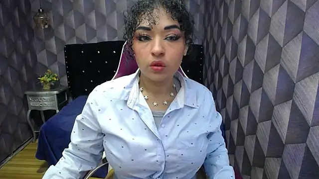 Sofiacowperx online show from 5, 2, 2025