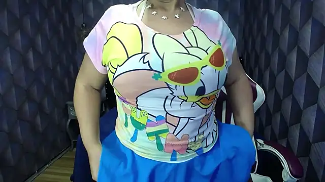 Sofiacowperx online show from 6, 2, 2025