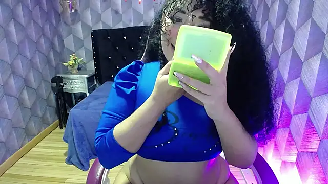 Sofiacowperx online show from 15, 2, 2025