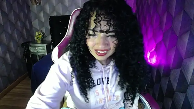 Sofiacowperx online show from 24, 2, 2025