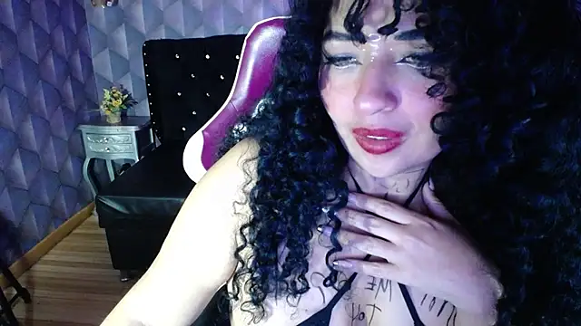 Sofiacowperx online show from 24, 2, 2025