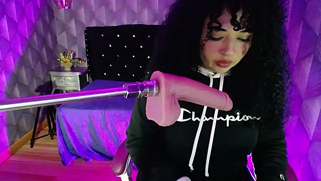 Sofiacowperx online show from 3, 3, 2025