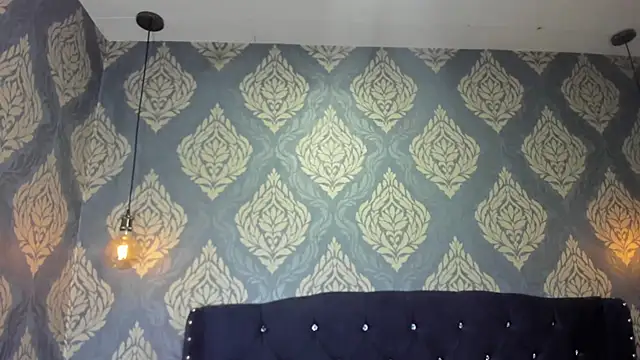 Sofiacowperx online show from 10, 9, 2025