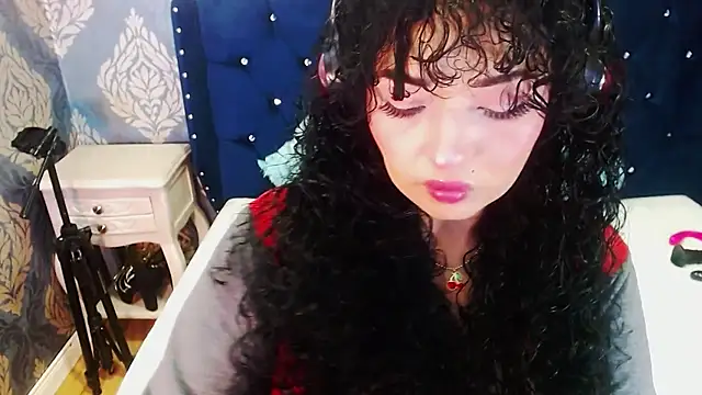 Sofiacowperx online show from 26, 6, 2026