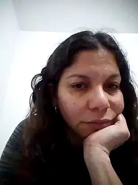 Carliina Soussa online show from 31, 1, 2025