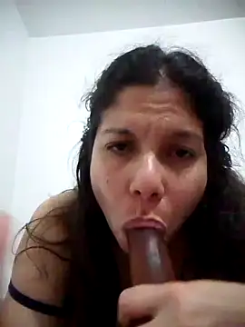 Carliina Soussa online show from 2, 2, 2025