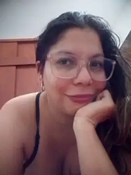 Snapshot of Carliina_Soussa chatting on 9, 6, 2026 Carliina Soussa online show from 9, 6, 2026