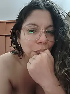 Snapshot of Carliina_Soussa chatting on 14, 7, 2026 Carliina Soussa online show from 14, 7, 2026