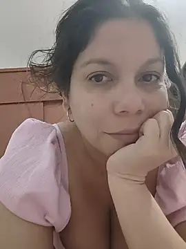 Snapshot of Carliina_Soussa chatting on 17, 7, 2026 Carliina Soussa online show from 17, 7, 2026