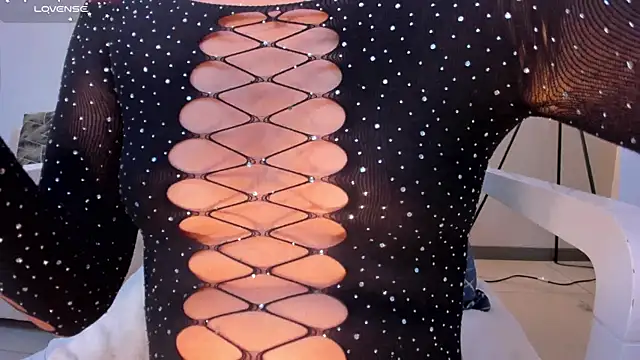 IsabellaHill  online show from 22, 12, 2024