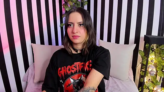 Snapshot of liz_goth chatting on 29, 5, 2026 liz goth online show from 29, 5, 2026