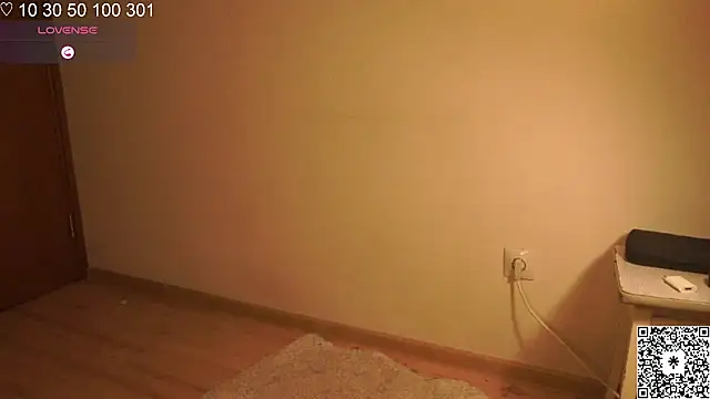 curlyboyy  online show from 28, 2, 2025