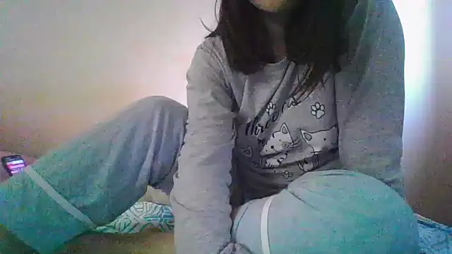 Snapshot of MikaKors chatting on 2, 2, 2025 MikaKors online show from 2, 2, 2025