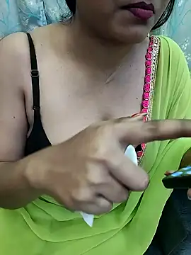 Snapshot of Cute_Kritika chatting on 4, 10, 2025 Cute Kritika online show from 4, 10, 2025