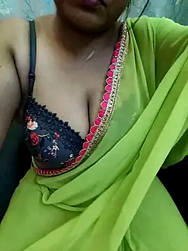 Snapshot of Cute_Kritika chatting on 7, 10, 2025 Cute Kritika online show from 7, 10, 2025