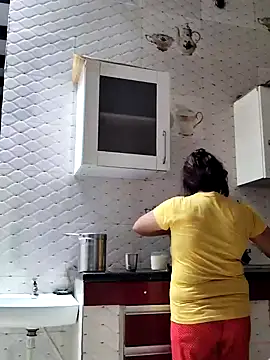 Snapshot of illay_love chatting on 2, 10, 2025 illay love online show from 2, 10, 2025