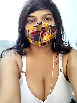 Snapshot of illay_love chatting on 5, 10, 2025 illay love online show from 5, 10, 2025