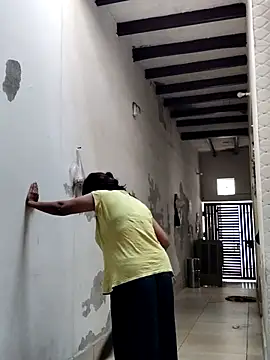 Snapshot of illay_love chatting on 12, 10, 2025 illay love online show from 12, 10, 2025