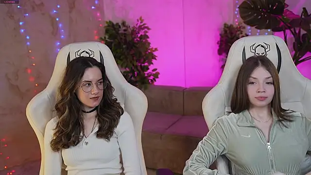 Beatrice 054 online show from 11, 2, 2025