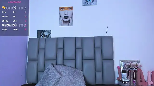 Sophia Lemos online show from 7, 3, 2025