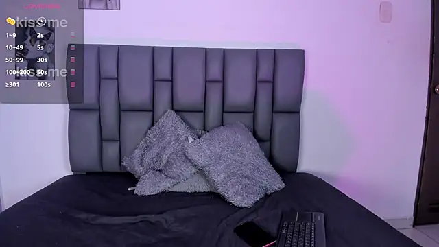 Sophia Lemos online show from 15, 3, 2025