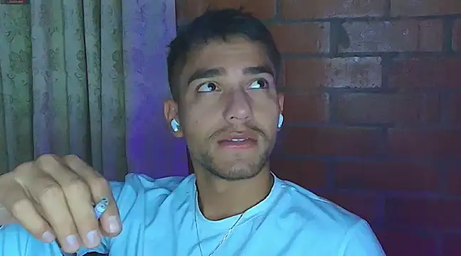 Leandro valenzuela online show from 5, 2, 2025