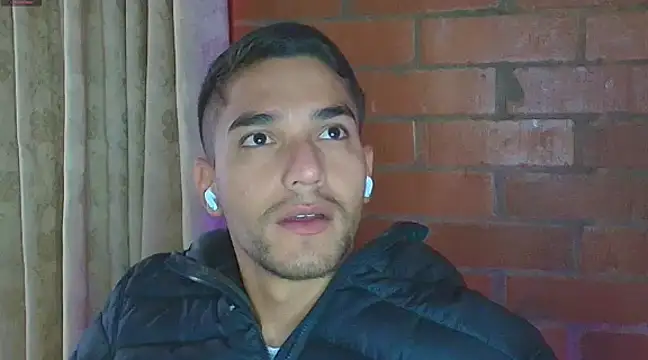 Leandro valenzuela online show from 5, 2, 2025