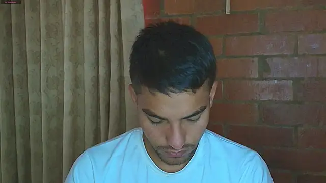 Leandro valenzuela online show from 5, 2, 2025