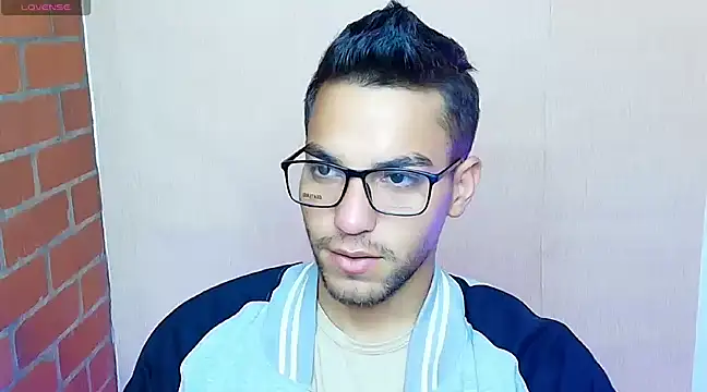 Leandro valenzuela online show from 5, 3, 2025