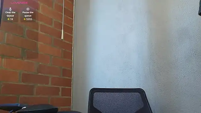 Leandro valenzuela online show from 10, 4, 2026