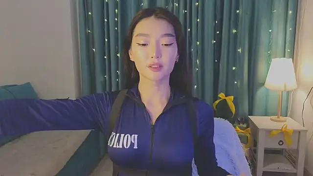 Snapshot of AudreyMell chatting on 22, 12, 2024 AudreyMell online show from 22, 12, 2024