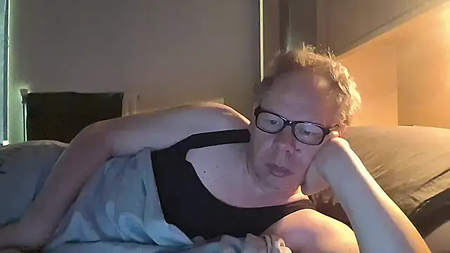 kinkyslet8 online show from 22, 9, 2025